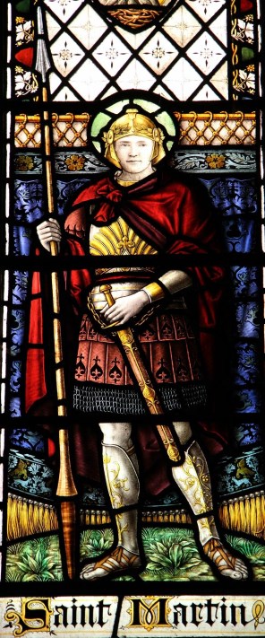투르의 성 마르티노_photo by Fr James Bradley_in the Parish Church of St Saviour in Eastbourne_England UK.jpg